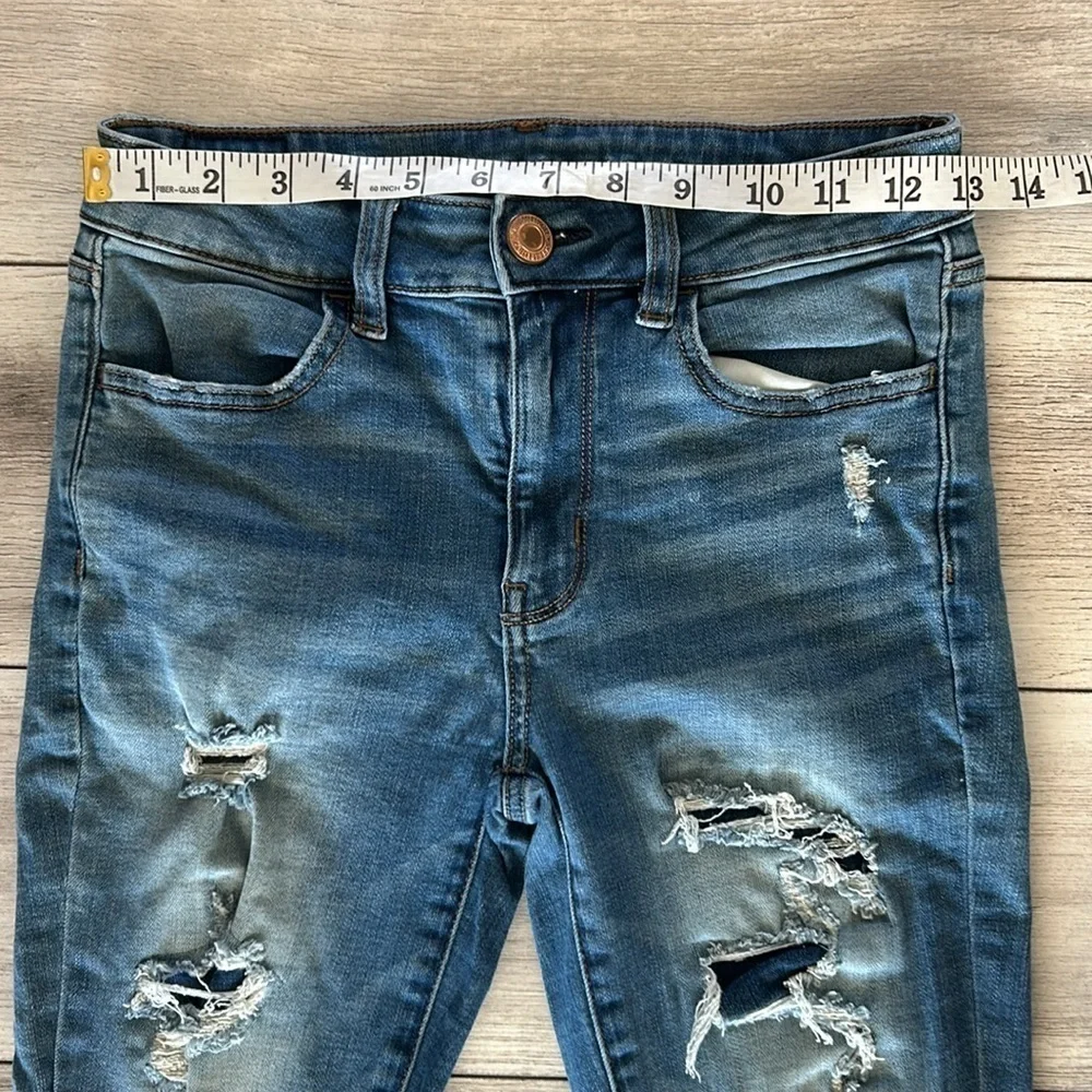 American Eagle hi rise jegging jeans size 2 distressed